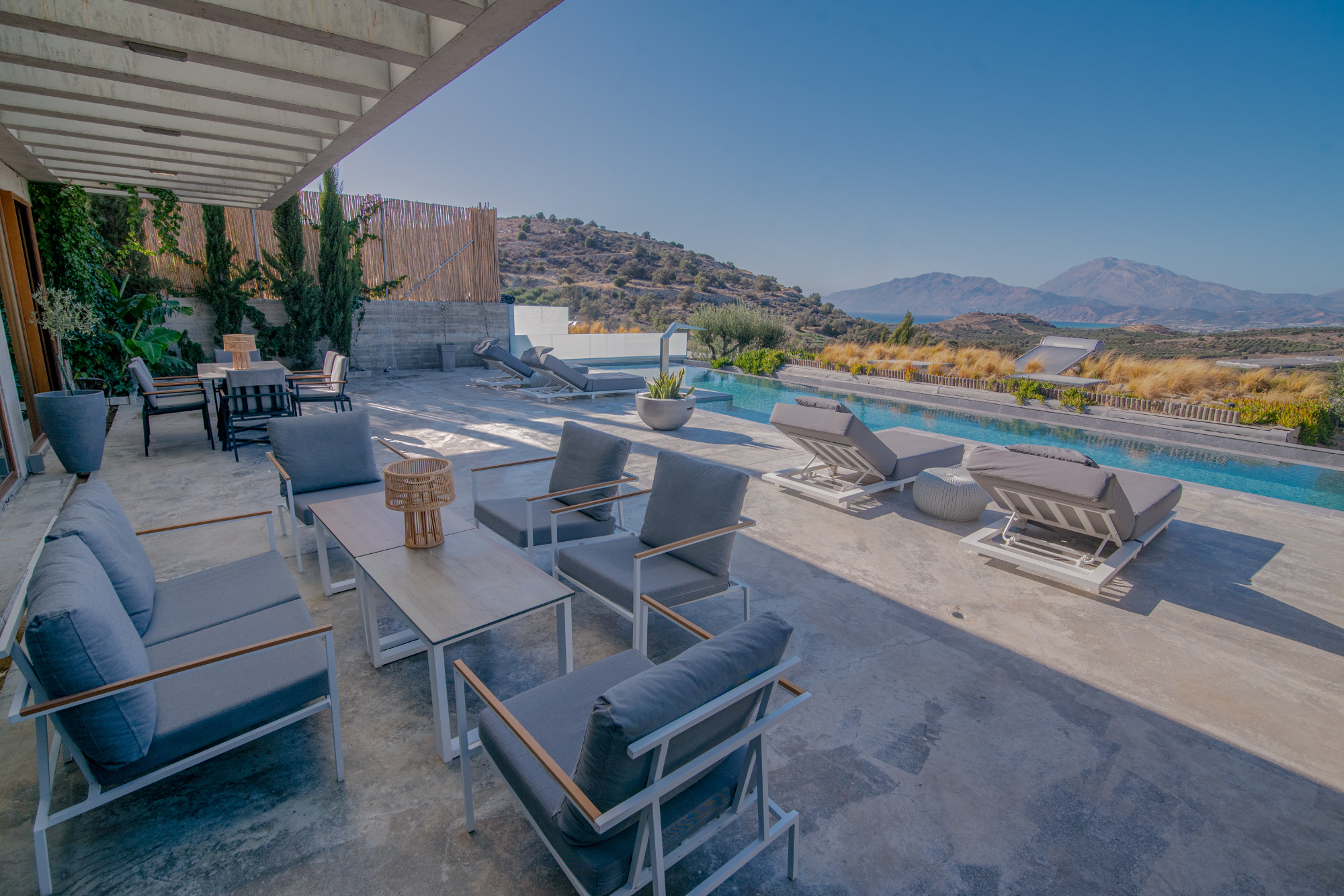 Marnos Green Luxury Grand Villa